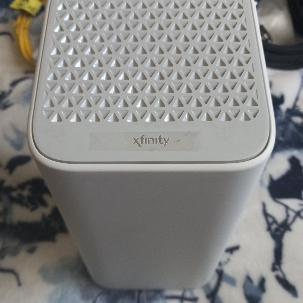 Comcast Equipment Newest Model HD/DVR Box & Wi-Fi/Home Phone xFi Box Plus Cords